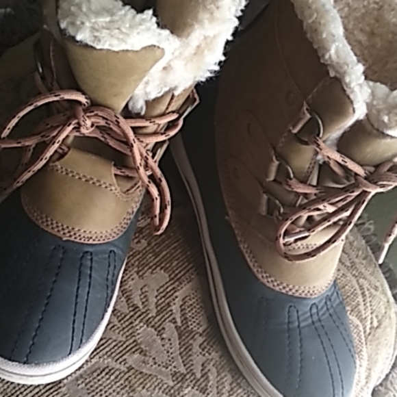 Pawz Boot's - Picture 2 of 8